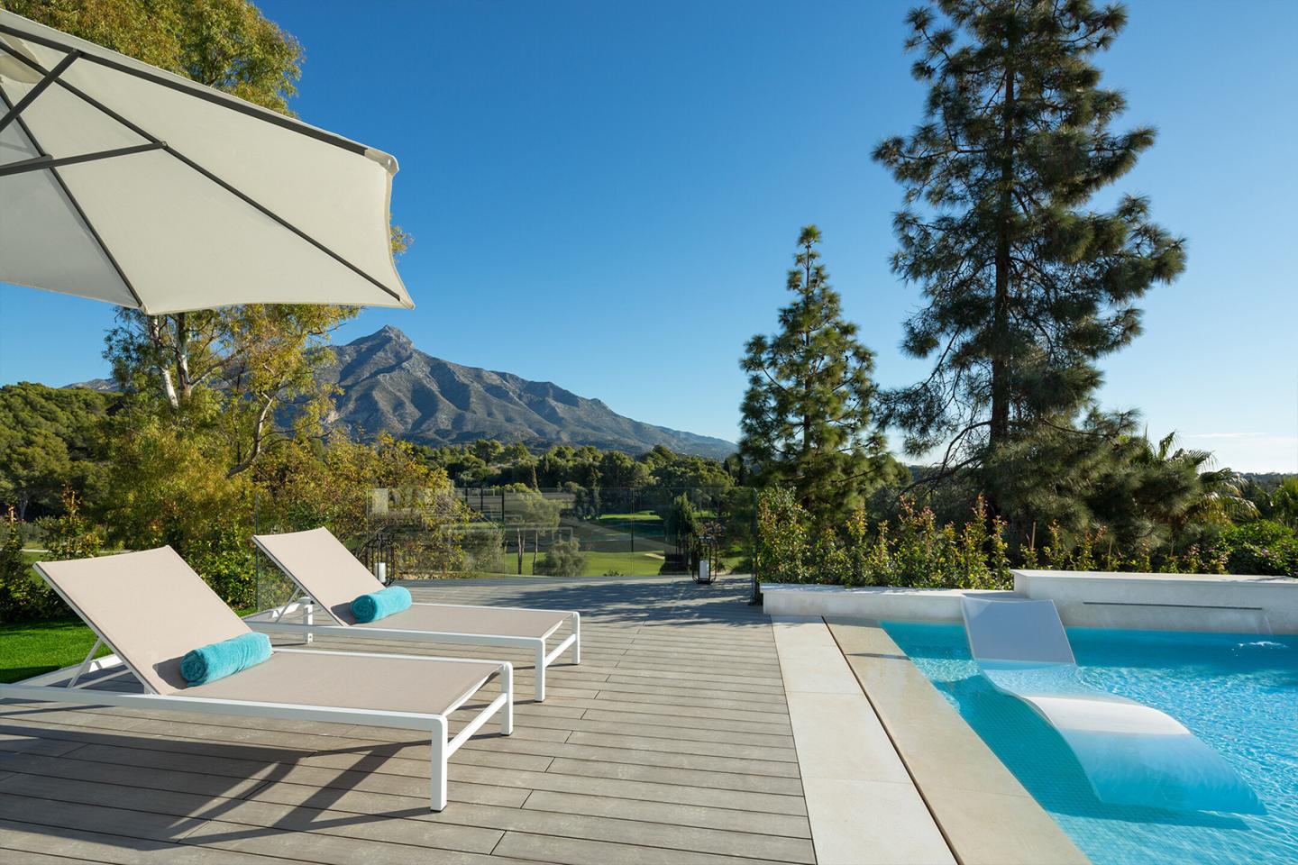 Villa in Marbella - view 1