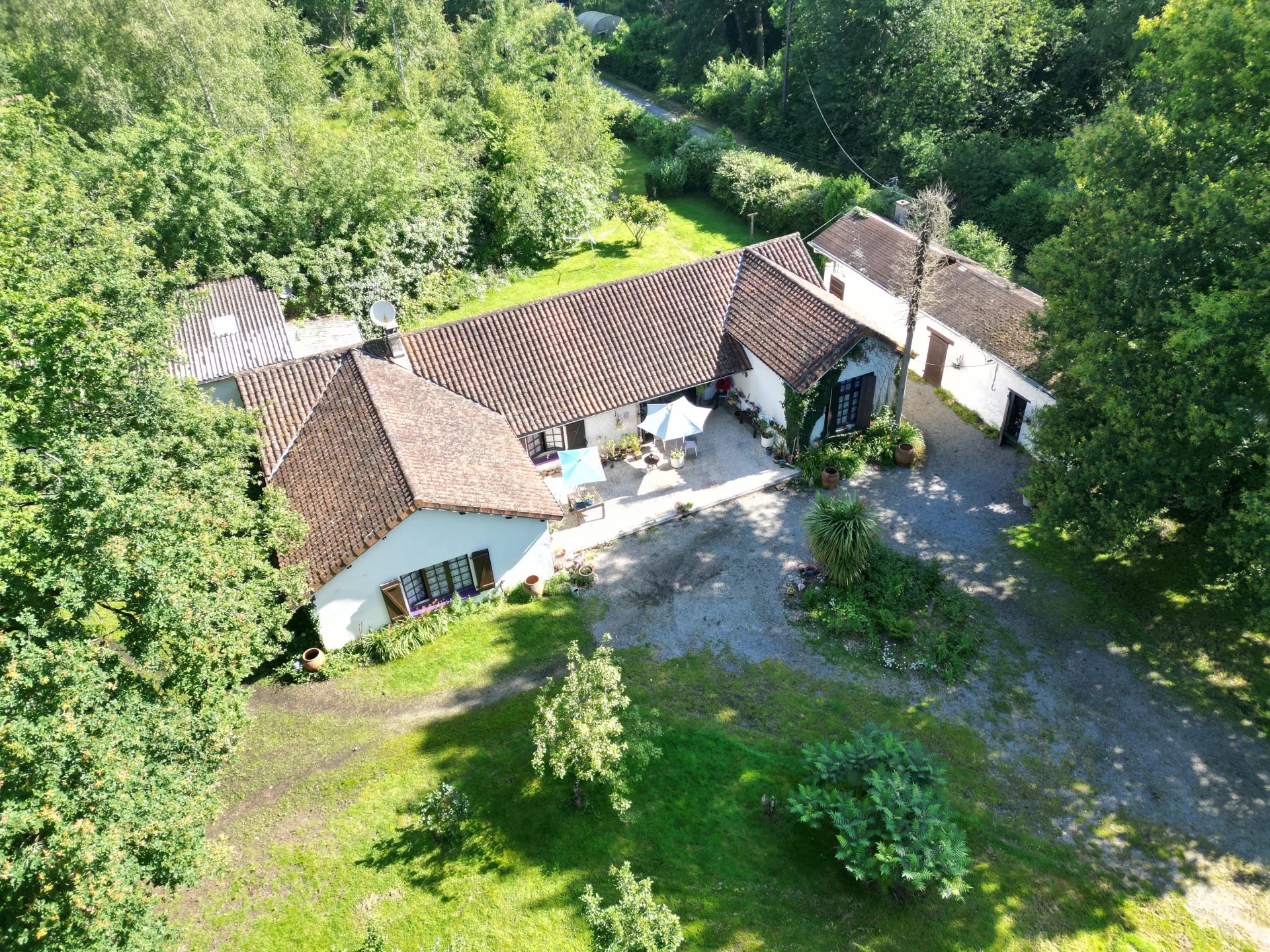 House in Vaulry - view 1
