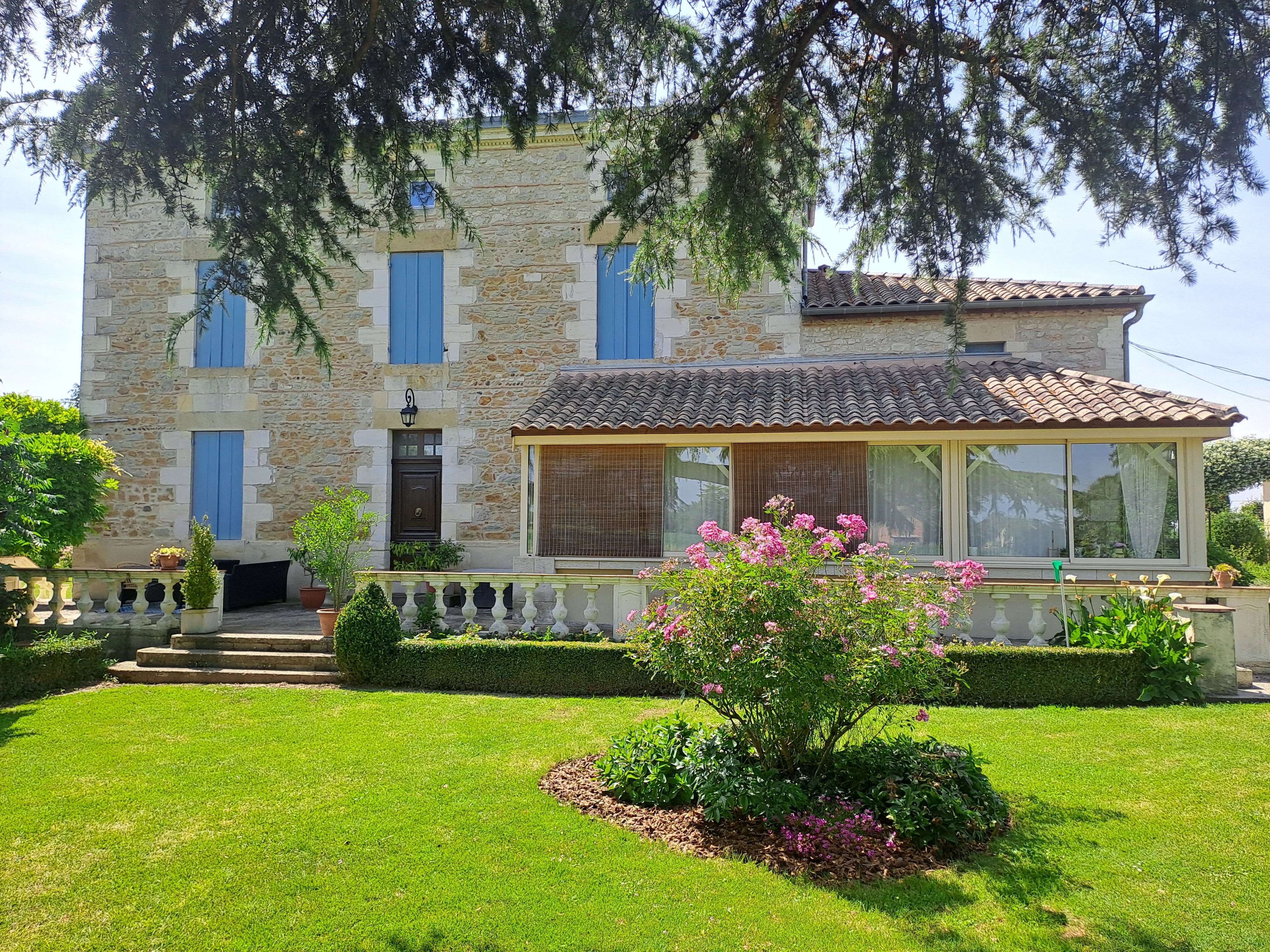 House in Marmande - view 1