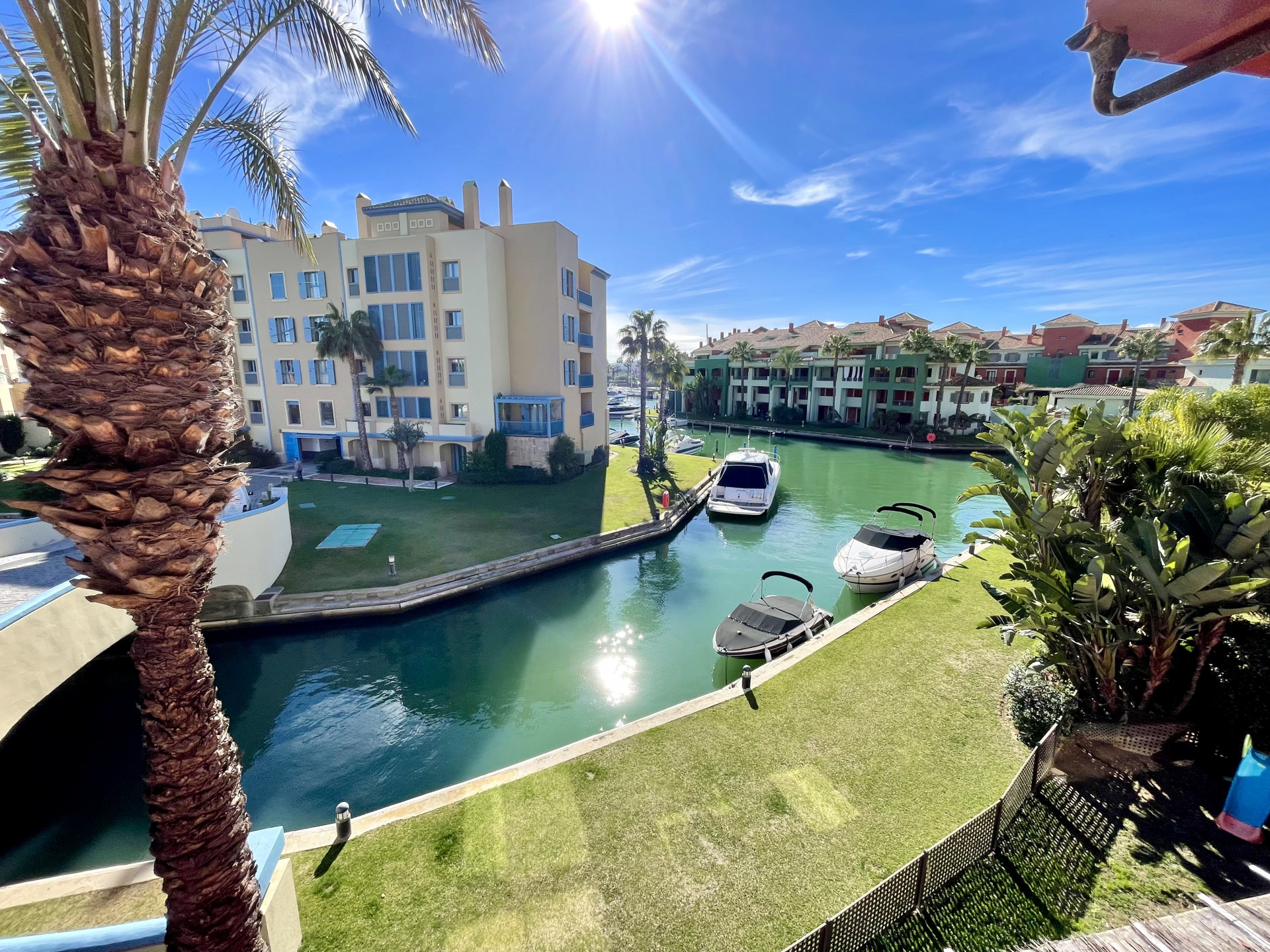 Apartment in San Roque - view 1