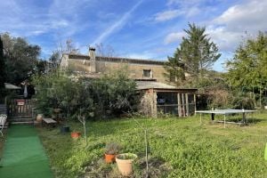 To Renovate Ancient Bastide Near The Village Of