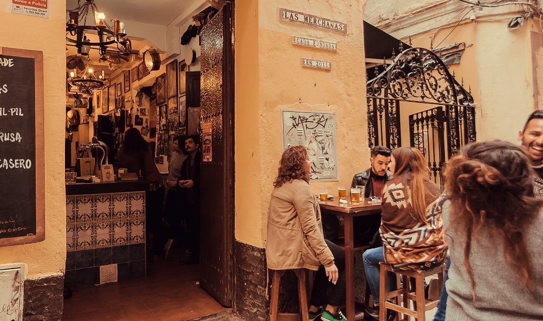 Daily life in Spain: what changes when your holiday becomes home