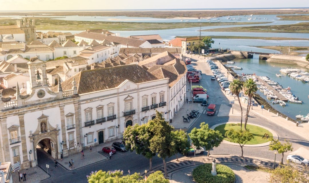 Buying property in Faro in 2025 – everything you need to know