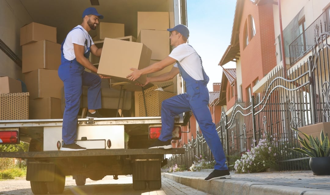 Moving your possessions to Greece