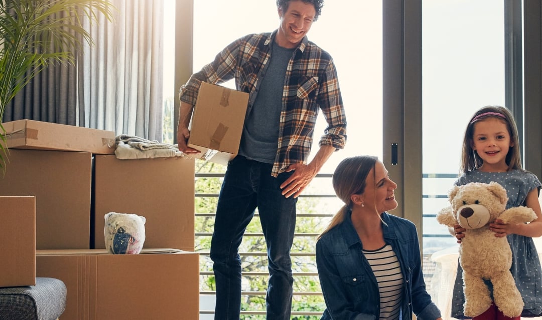 Moving to Greece with your family