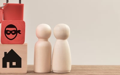 Property scams abroad: how to spot them and stay safe